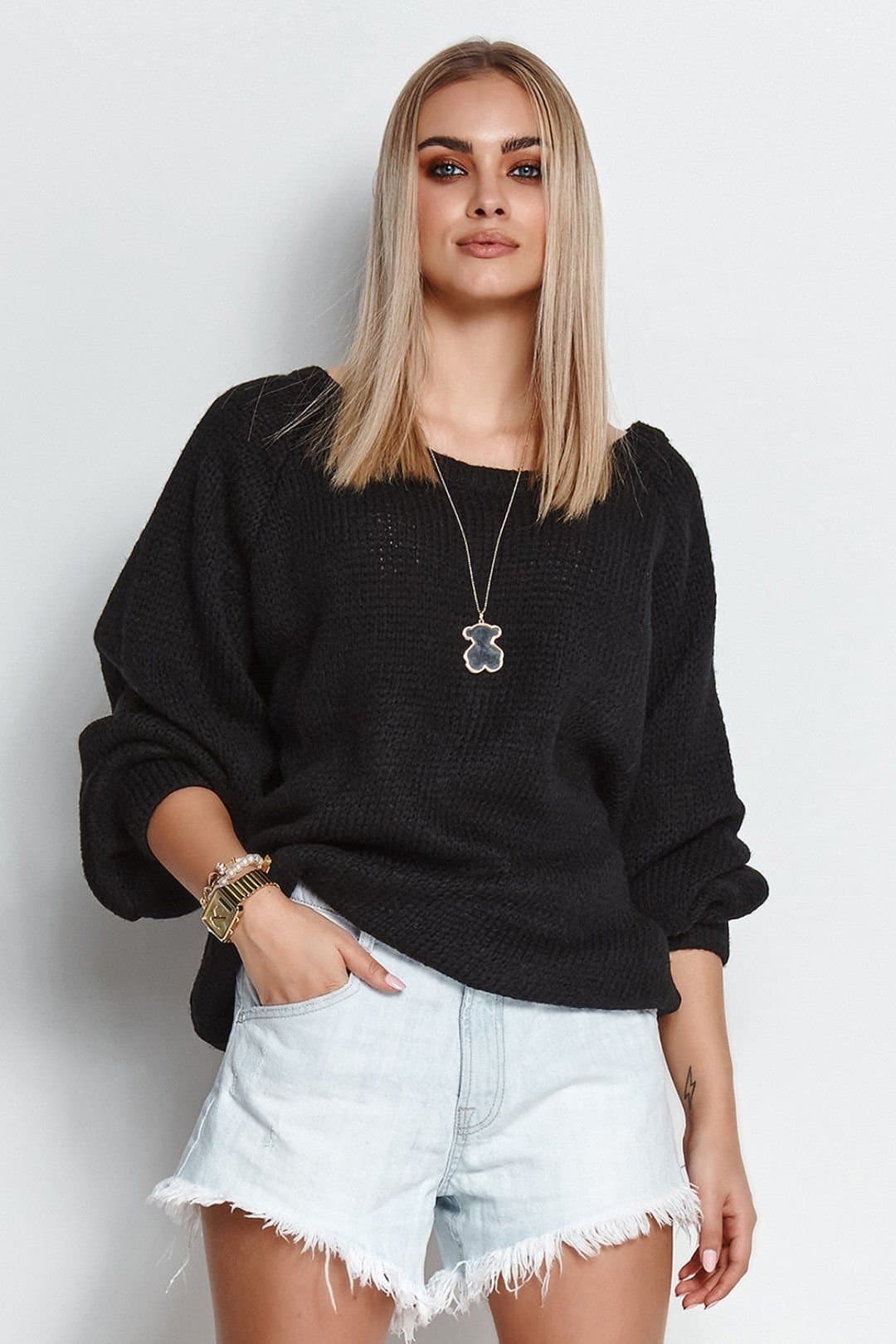 Love Lace Love Lace Women's Boat Neck Rib Hem Sweater in Black