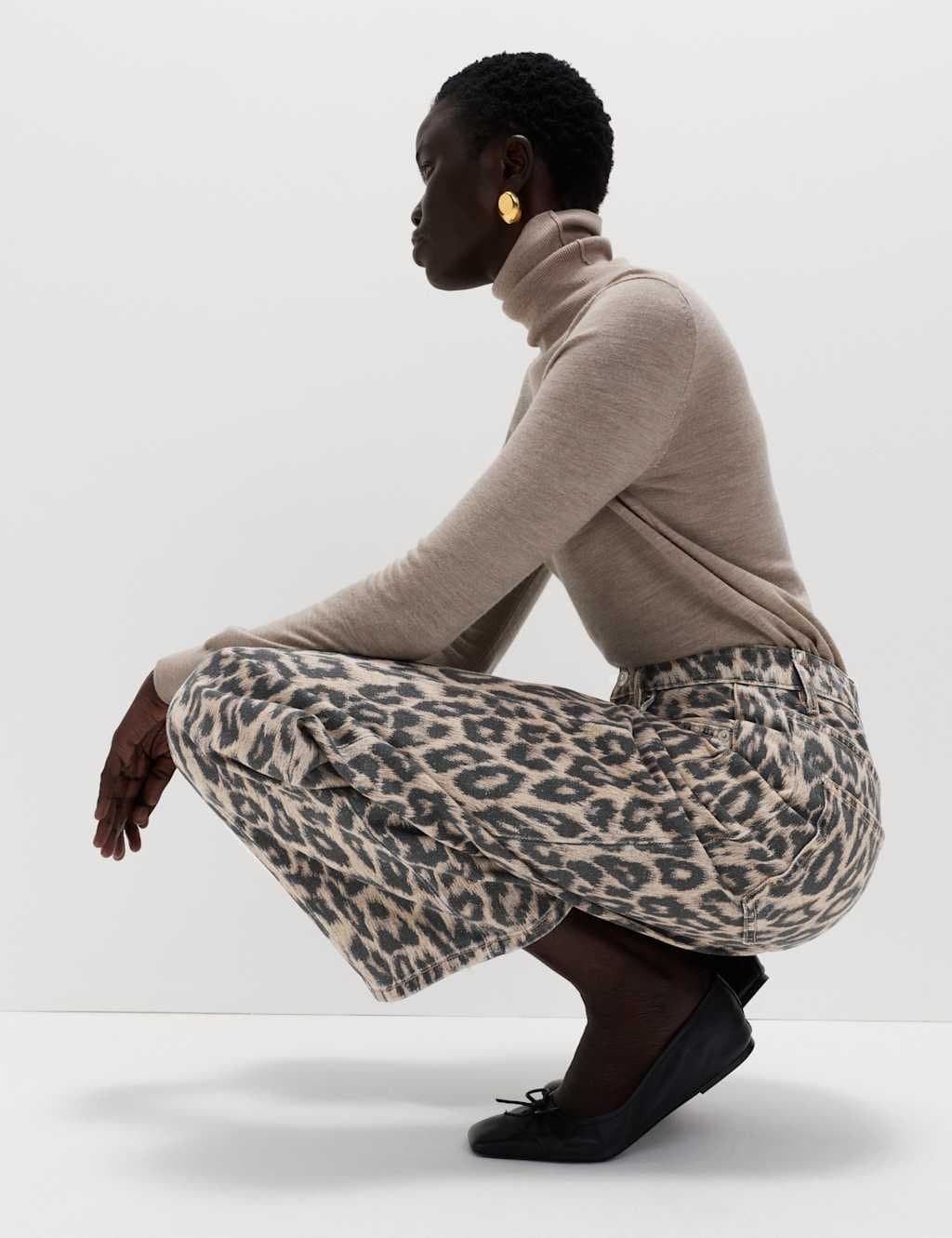 Marks & Spencer M&S Mid Rise Animal Barrel Jeans Brown Mix