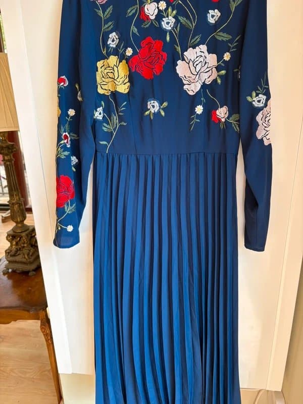 ASOS ASOS size 8 midi dress
