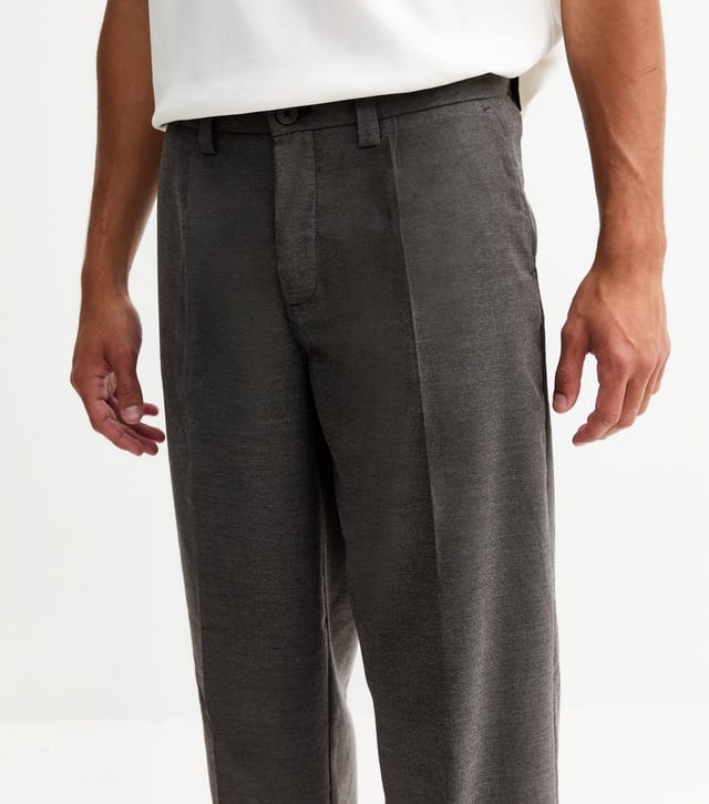 New Look Men's Dark Grey Relaxed Pleated Tailored Trousers New Look - 2