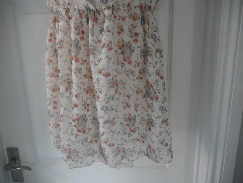Carbon Carbon Dress Ladies Size 12 White Floral Floaty Chiffon Summer Holiday New