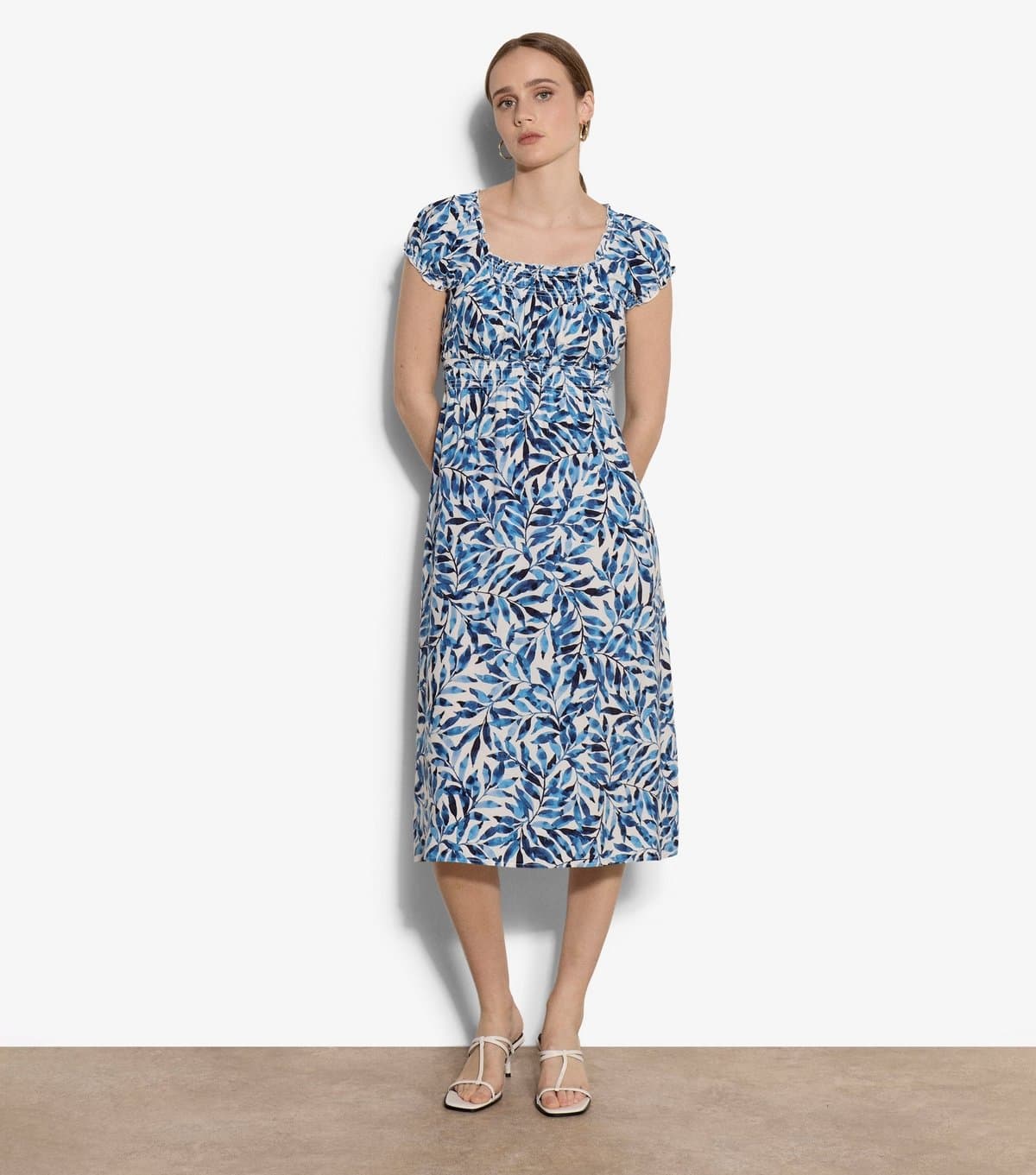 Apricot Women's Blue Watercolour Leaf Short Sleeve Midi Dress Apricot New Look
