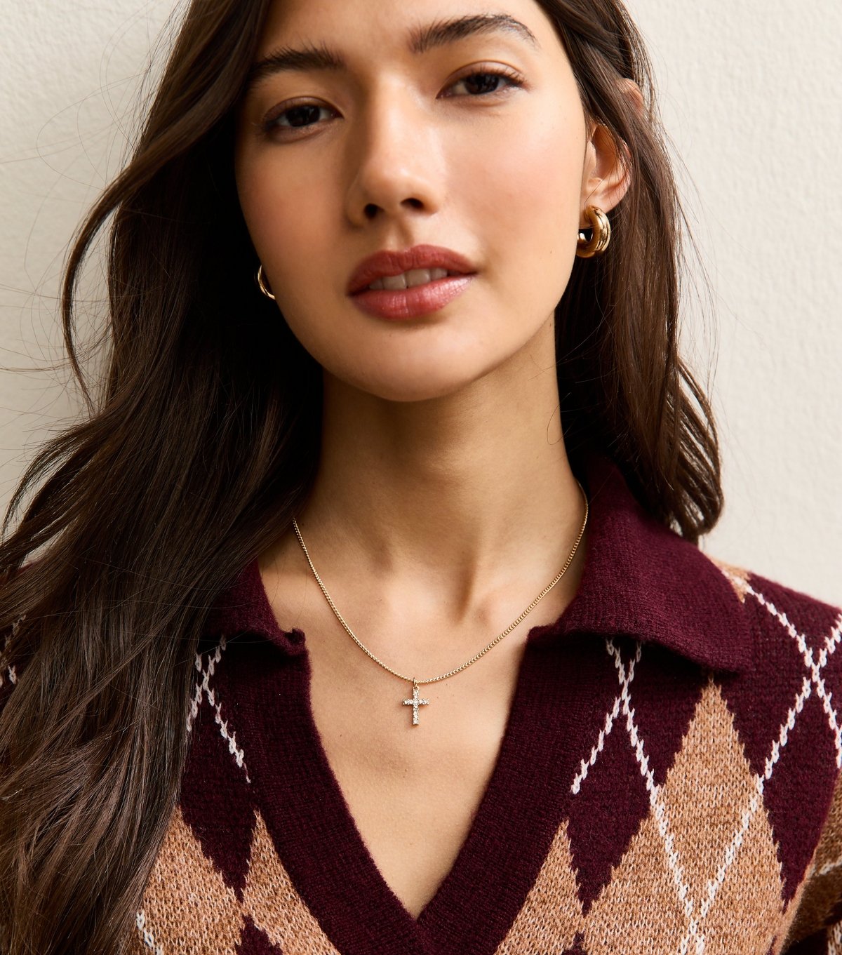 New Look Gold Tone Cross Pendant Necklace New Look - 2