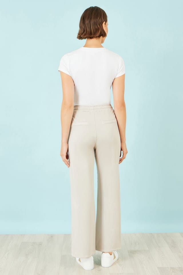 Yumi Yumi Women's Cream Relaxed Stretch Wide Leg Trousers With Pockets in Beige - 3