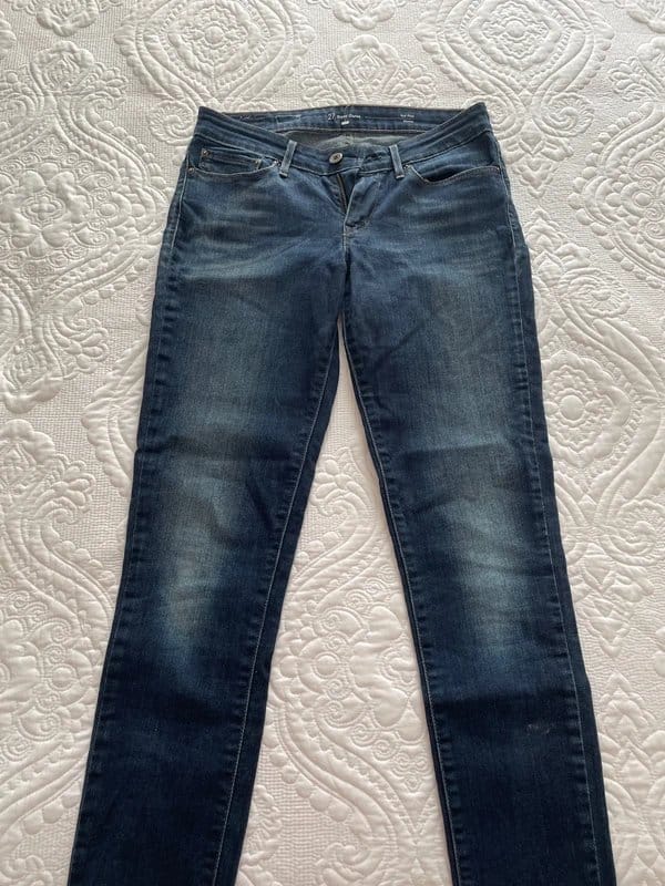 Levi's Dark Blue Washed Bleached Look Skinny Jeans