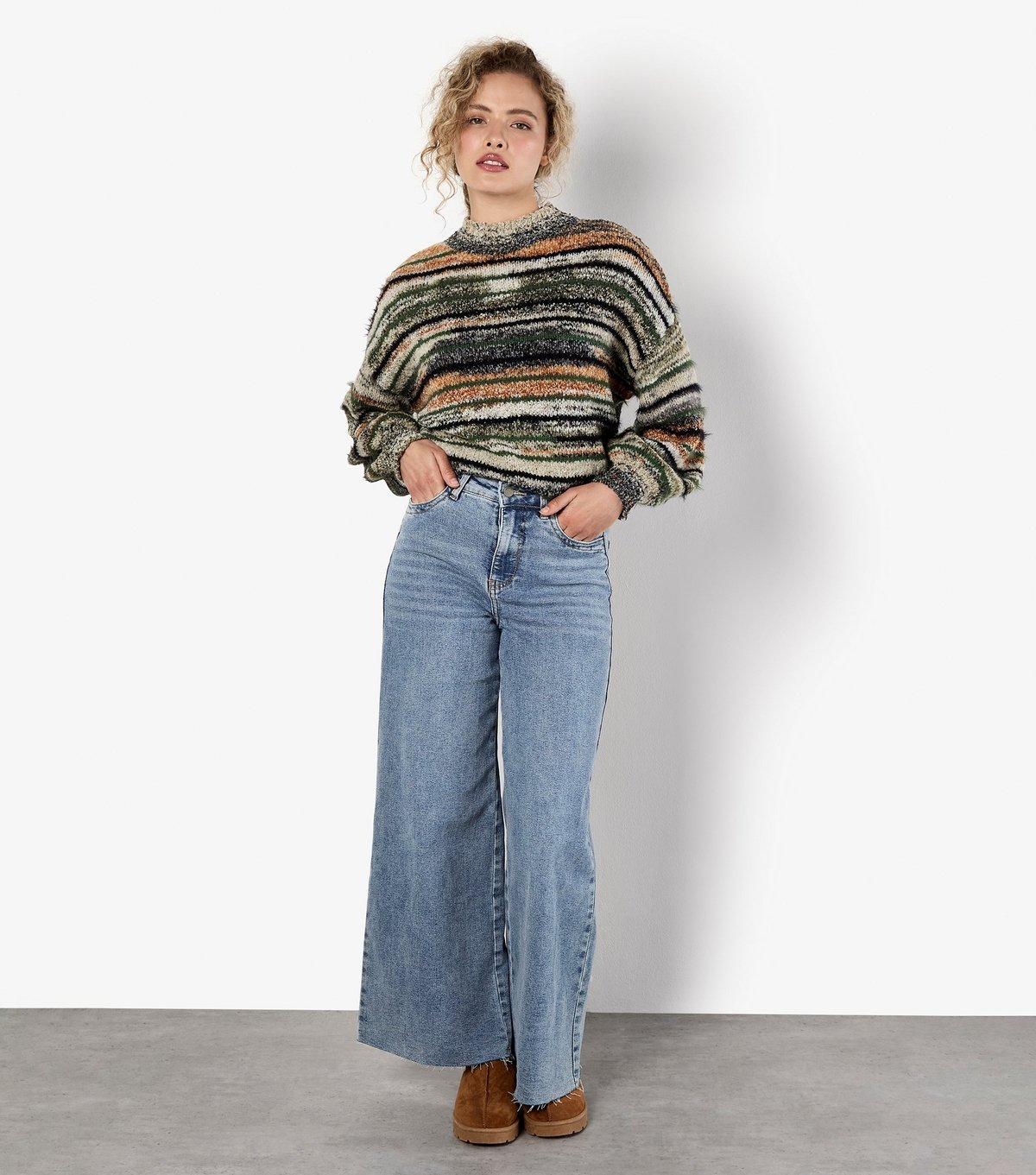 Apricot Women's Green Space Dye Knitted Jumper Apricot New Look - 2