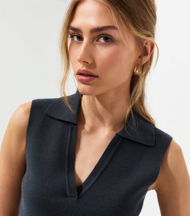 New Look Women's Navy Compact Knit Sleeveless Polo Vest Top New Look - 2