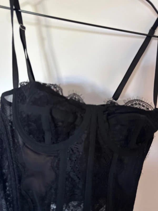 No Label black lace corset top
