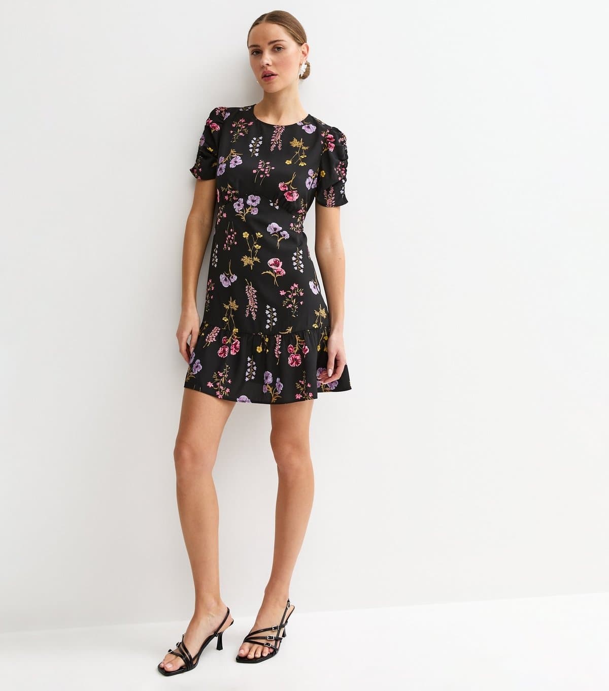 New Look Women's Black Floral Ruched Sleeve Mini Dress New Look