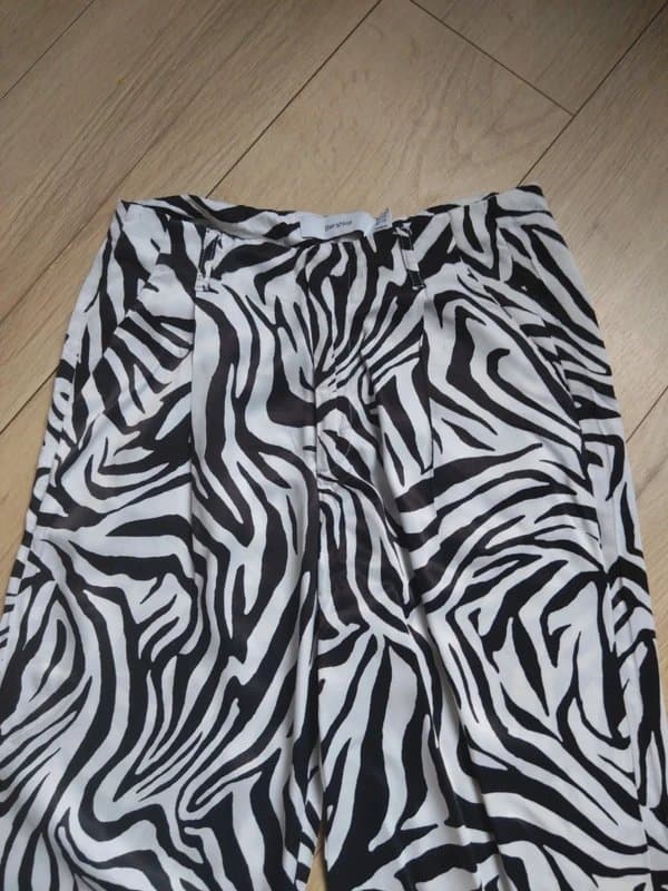 Bershka Bershka Satin Feel High Waist Wide Leg Animal Print Trousers size 10