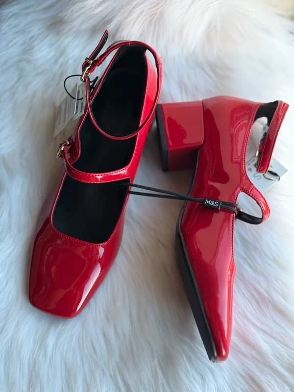 Marks & Spencer Marks & Spencer Red Shoes - Size 6