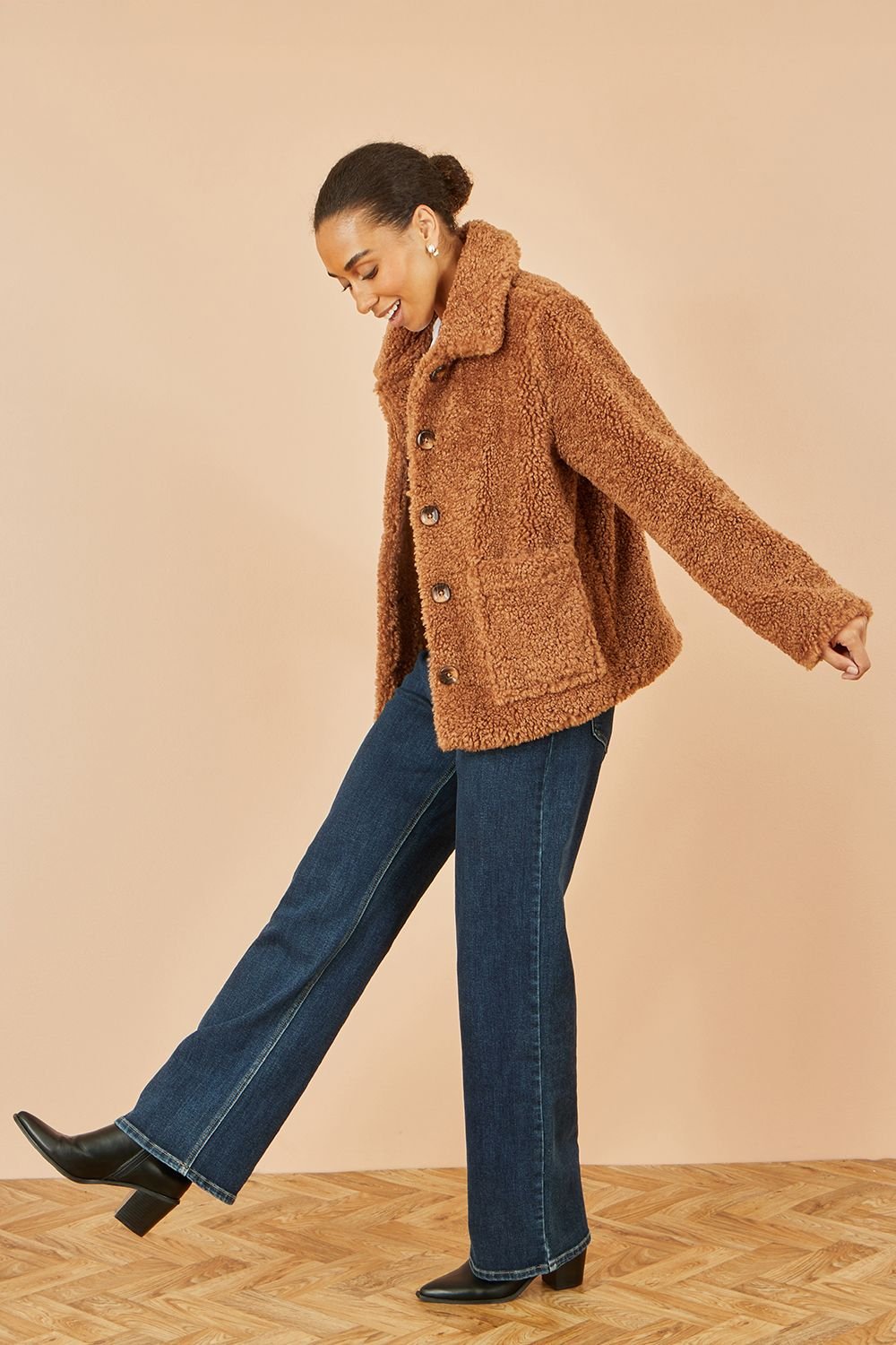 Yumi Yumi Women's Brown Short Teddy Bear Jacket - 4