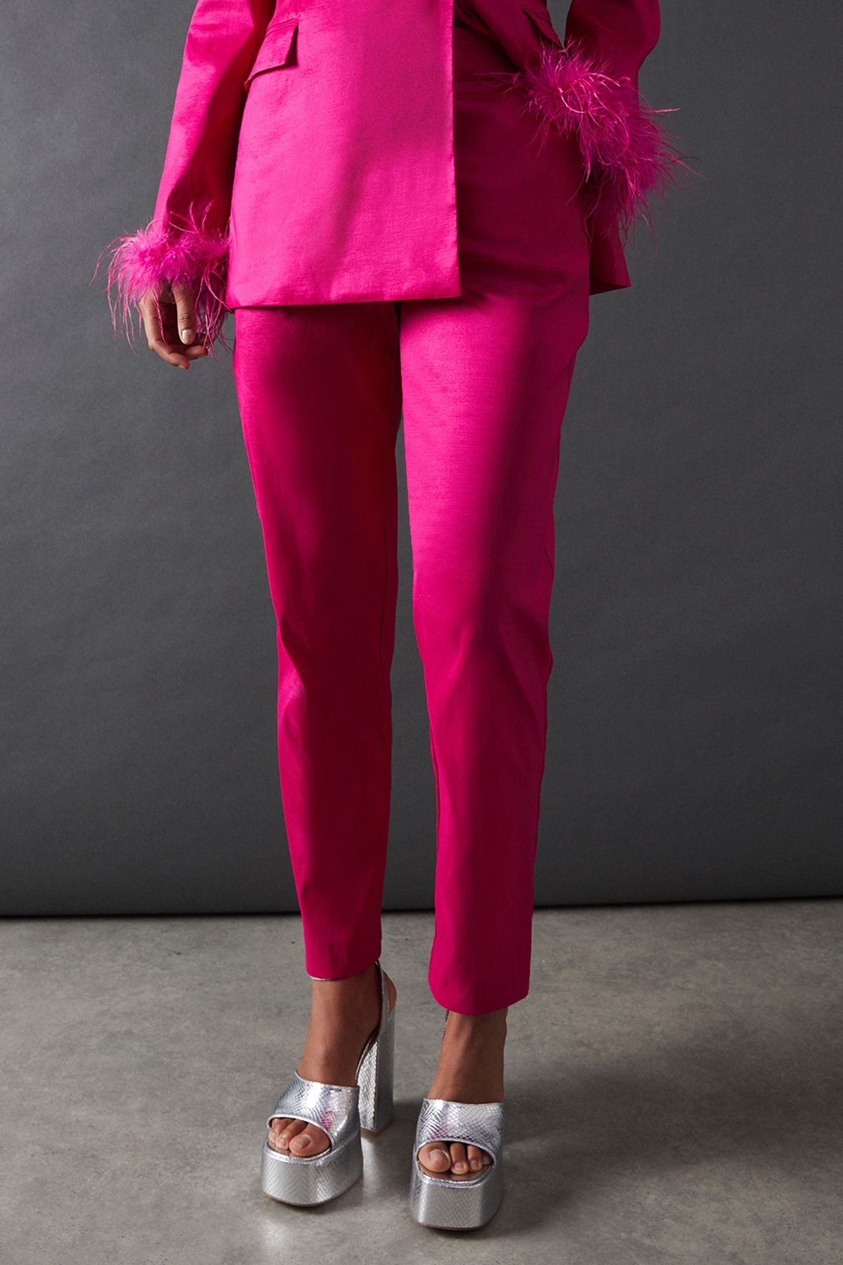 Warehouse Warehouse Women's Premium Taffeta Straight Leg Trouser in Hot Pink - 2
