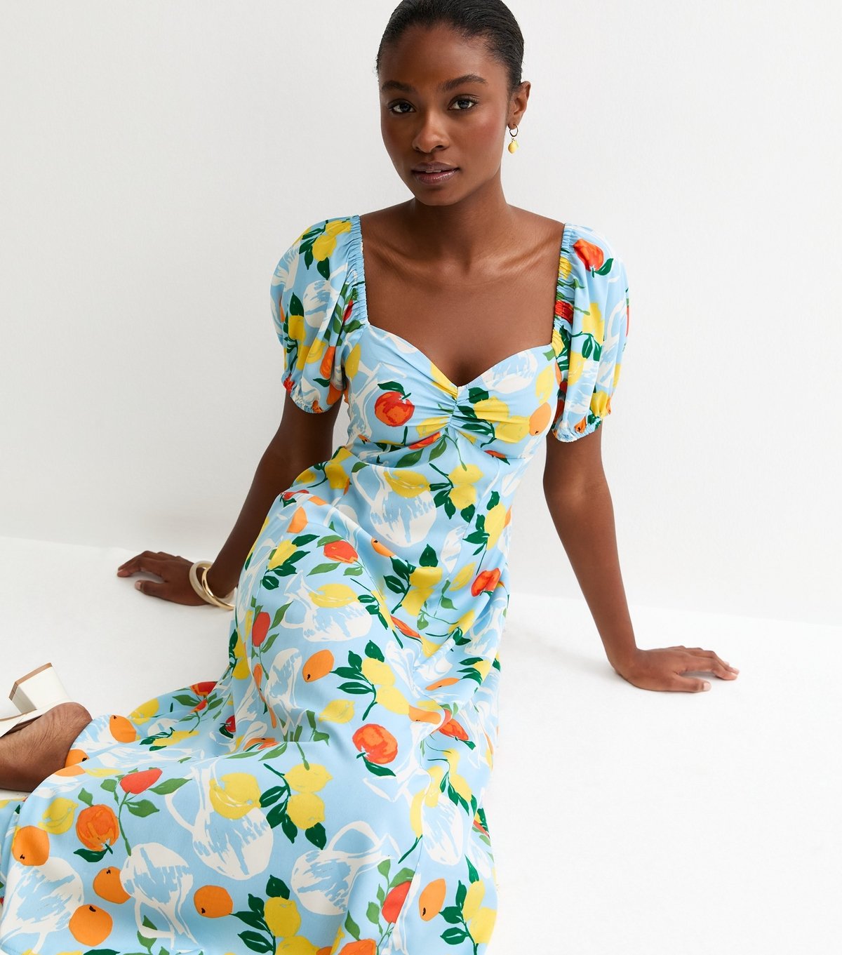 New Look Women's Light Blue Crepe Fruit Print Midi Dress New Look - 3