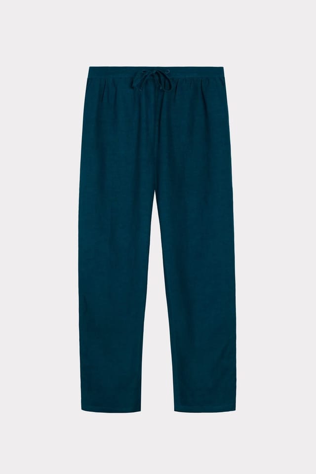 Kettlewell Kettlewell Women's Tapered Linen Blend Trousers in Mid Navy - 2