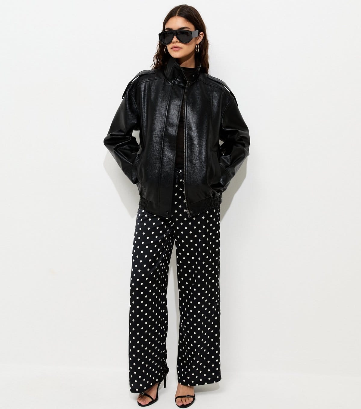 New Look Women's Black Polka Dot Satin Wide Leg Trousers New Look - 1
