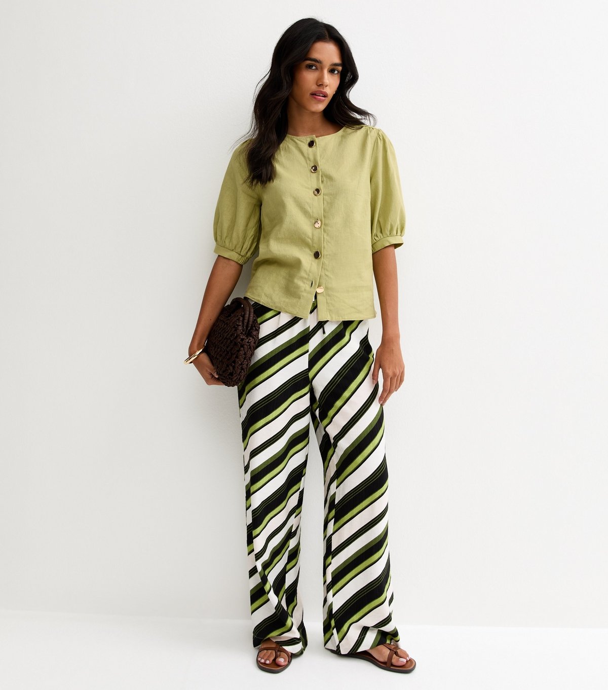 New Look Women's Green Linen Blend Gold Tone Textured Button Blouse New Look - 3