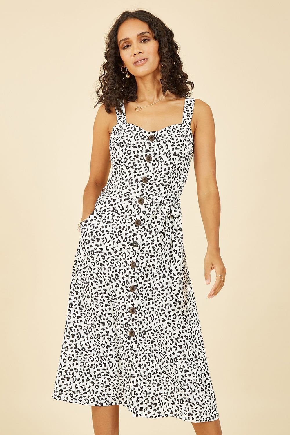 Yumi Yumi Women's White Animal Print Button Up Sundress