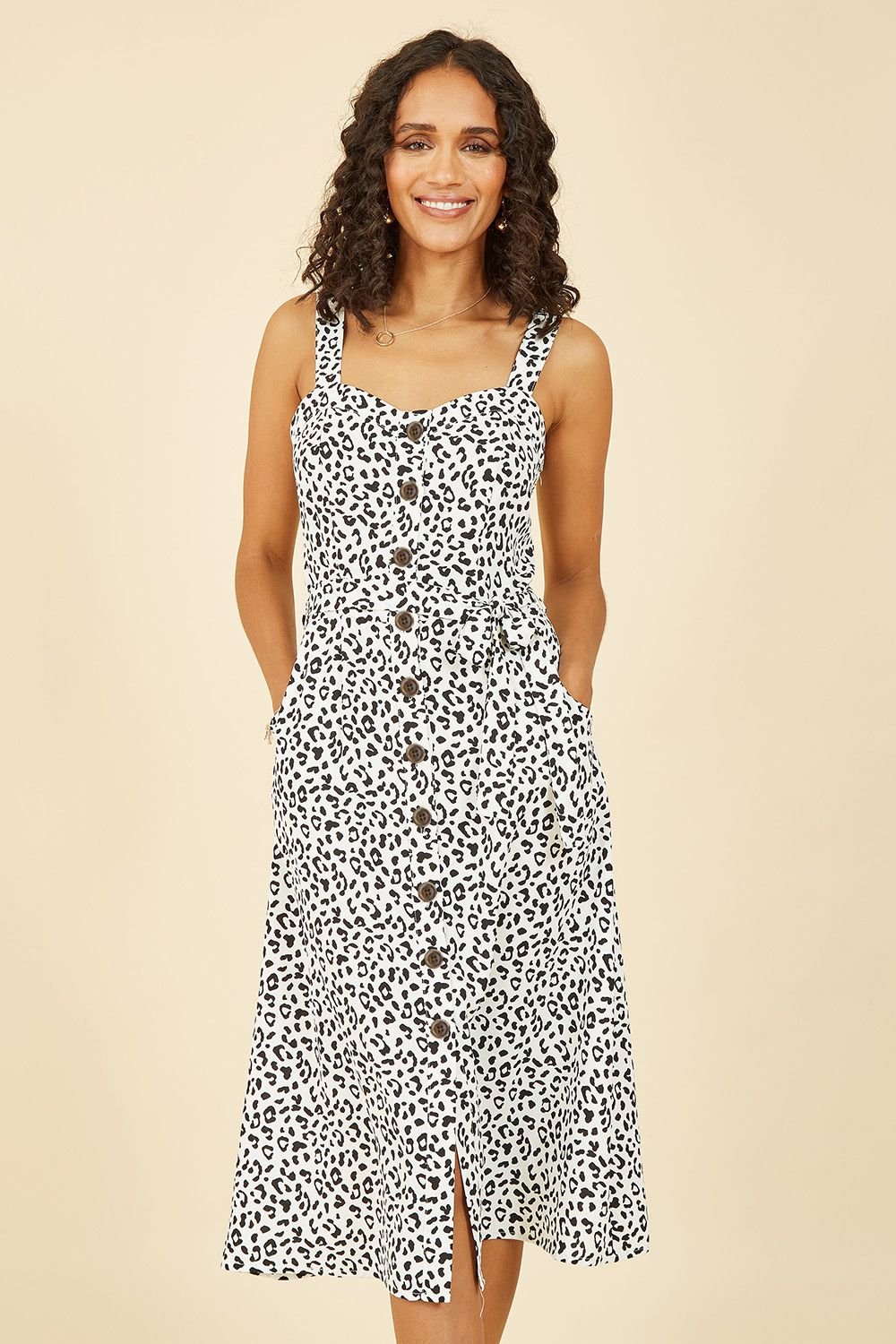 Yumi Yumi Women's White Animal Print Button Up Sundress - 2
