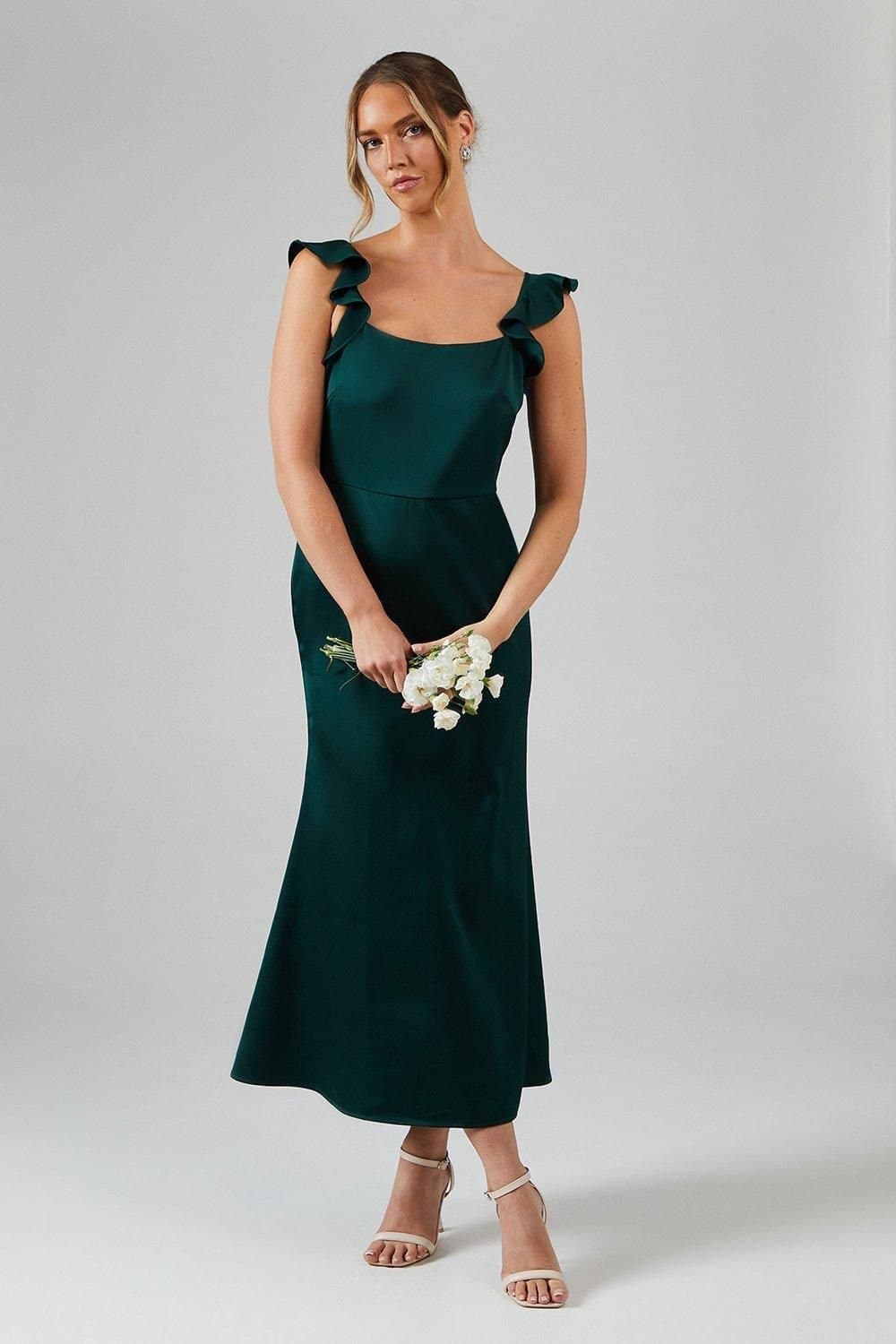 Oasis Oasis Women's Ruffle Square Neck Satin Bridesmaid Midi Dress in Emerald