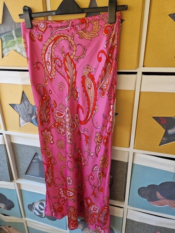 Never Fully Dressed Never fully dressed women's Pink Paisley Dorris Skirt size 12 BNWT