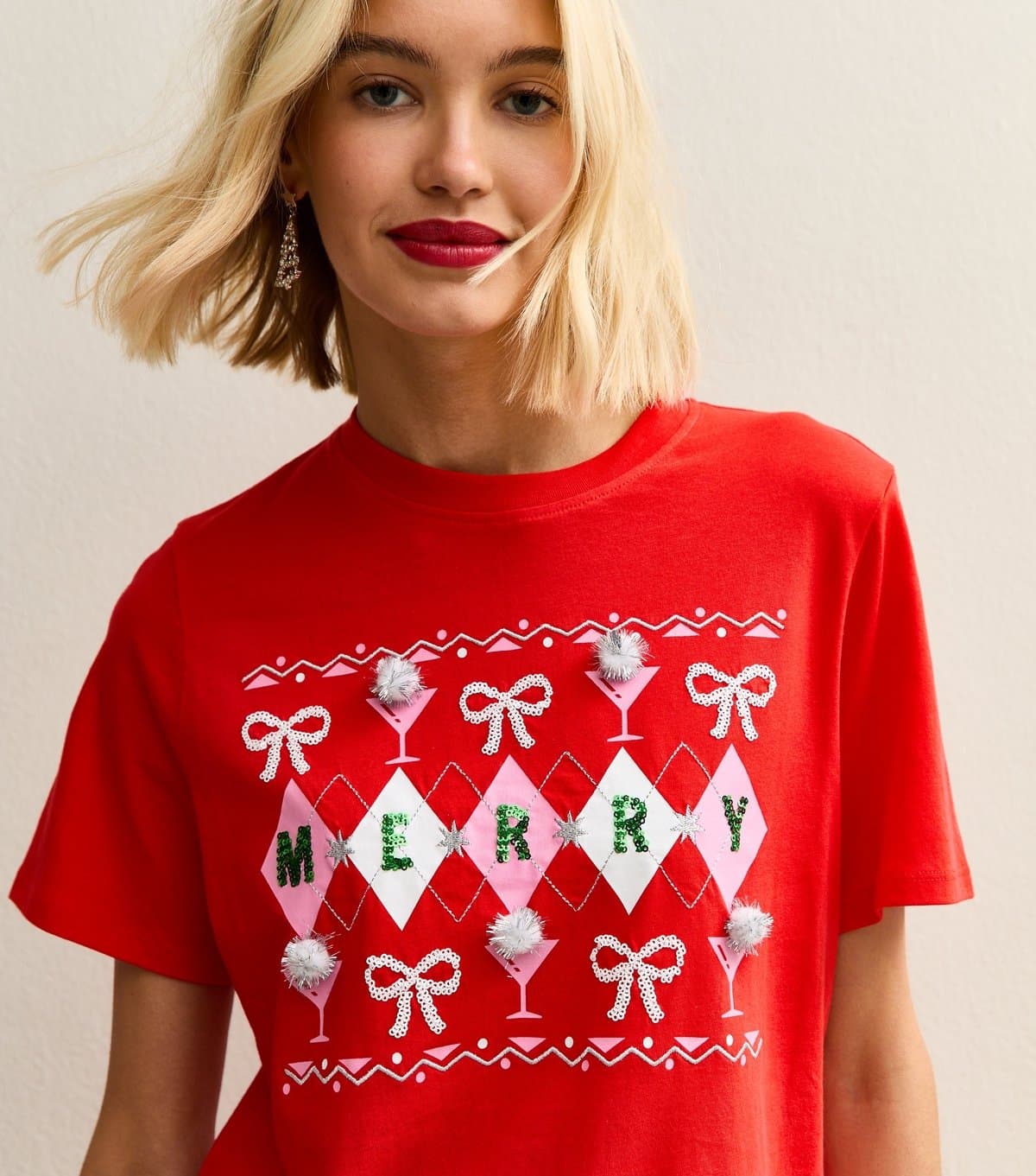 New Look Women's Bright Red Christmas Merry Garland Relaxed T-Shirt New Look