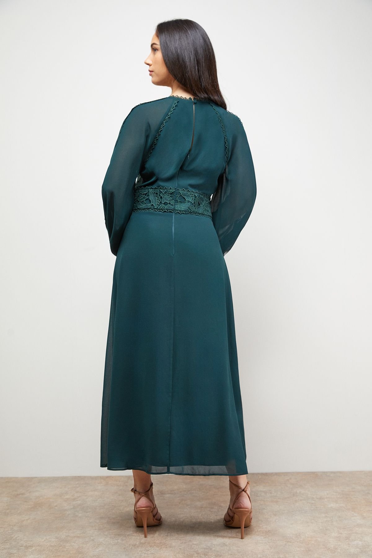 Oasis Oasis Women's Lace Front Balloon Sleeve Midi Dress in Green - 3