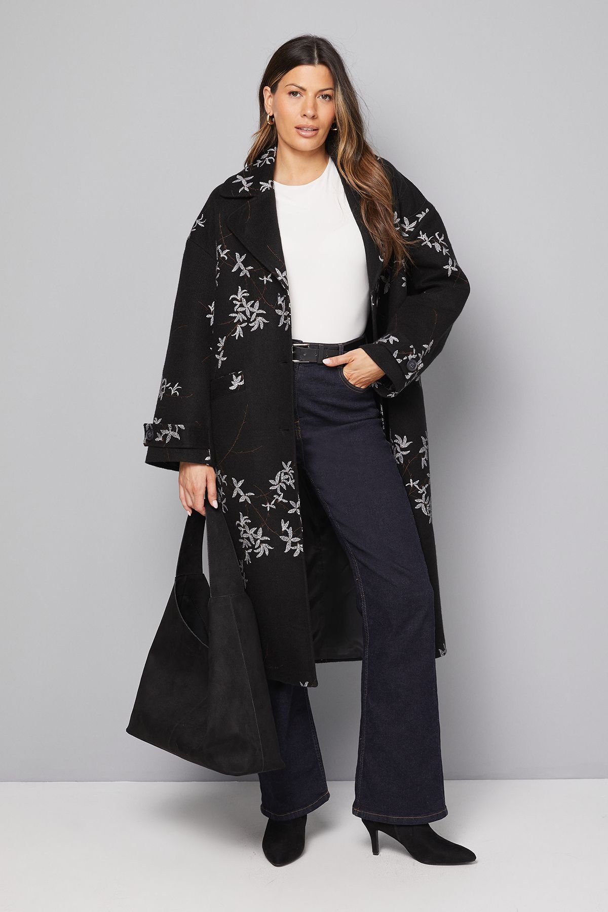 Wallis Wallis Women's Floral Three Button Collared Coat in Black - 2