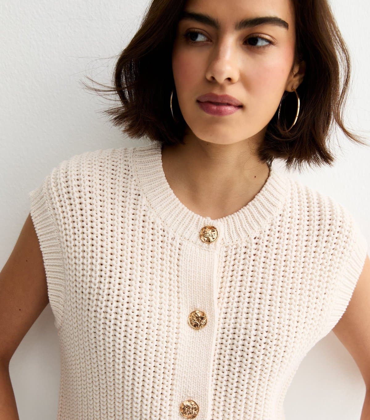 New Look Women's Cream Cotton Rich Hammered Button Chunky Knit Waistcoat New Look