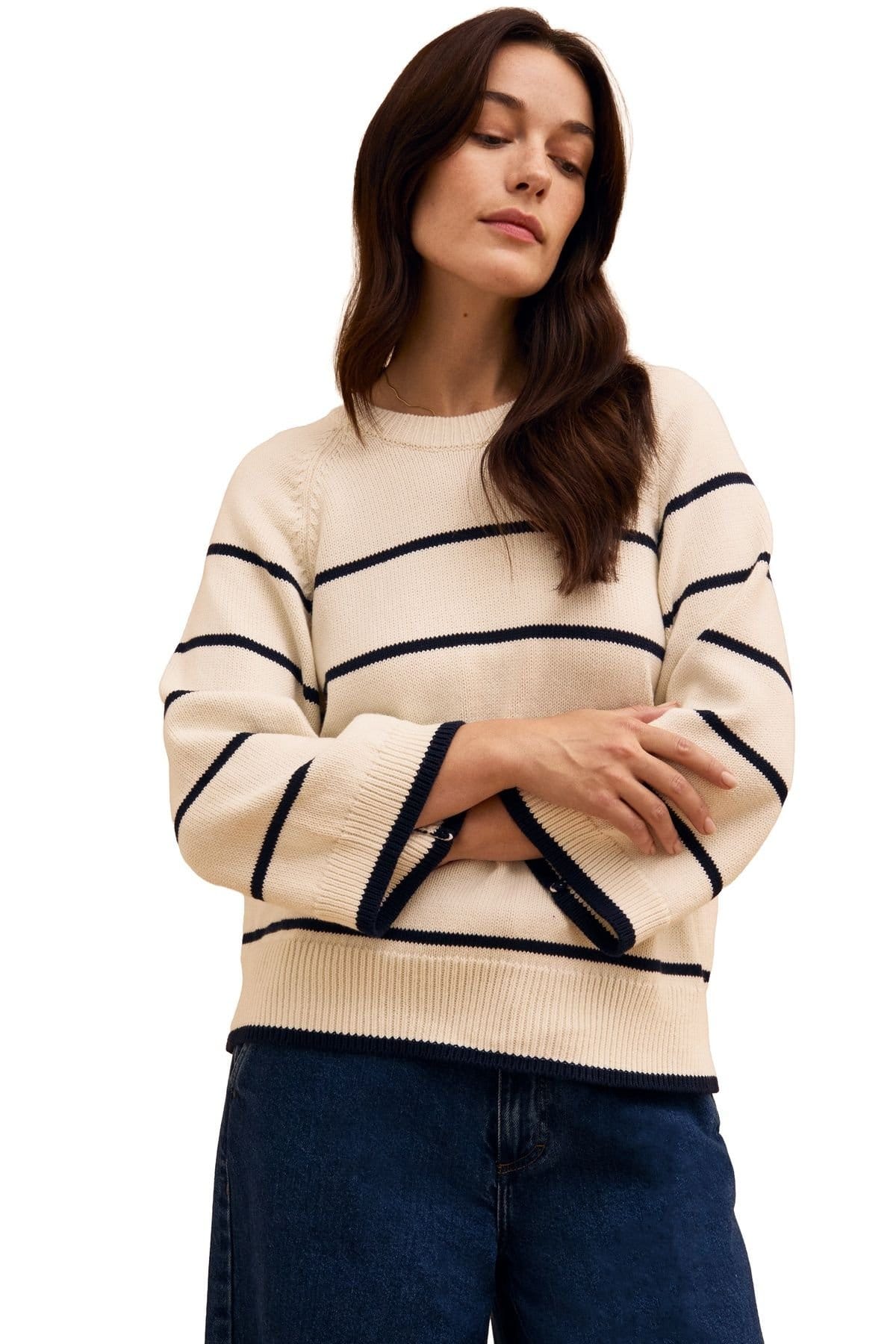 Celtic & Co Women's Raglan Crop Sleeve Crew Sweater in Cream