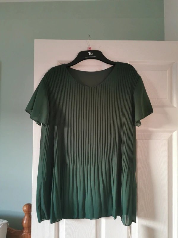 New Look Short tulle sleeve pleated top - 1