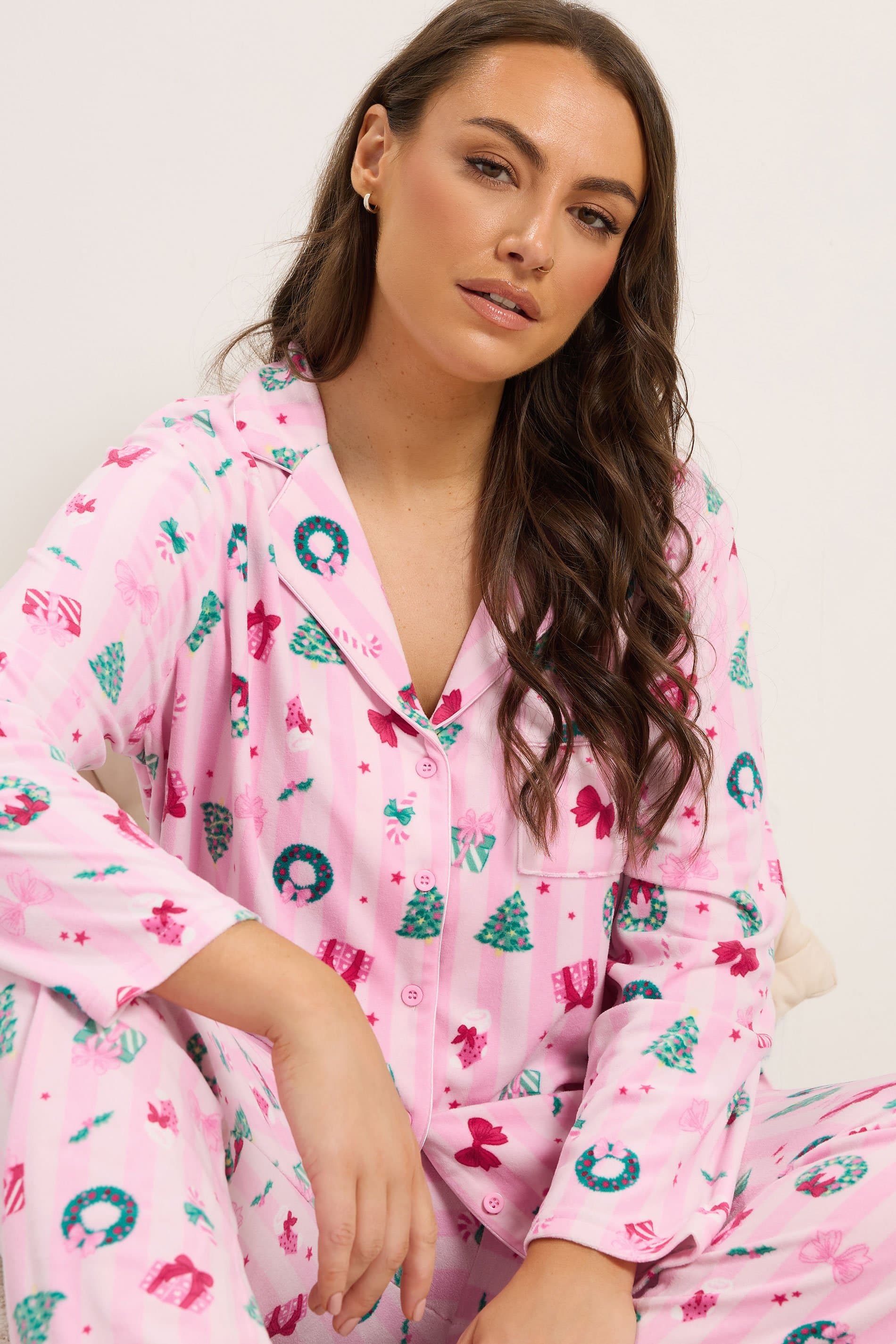 Yours Plus Size Pink Stripe Christmas Print Lightweight Fleece Pyjama Set