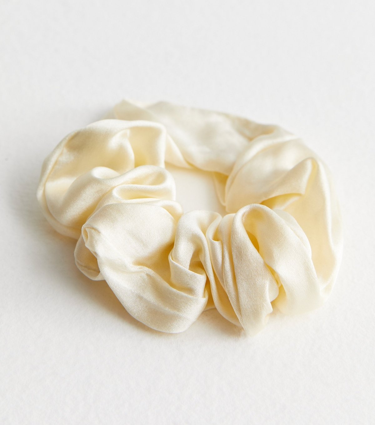 New Look Cream Real Silk Large Scrunchie New Look - 2