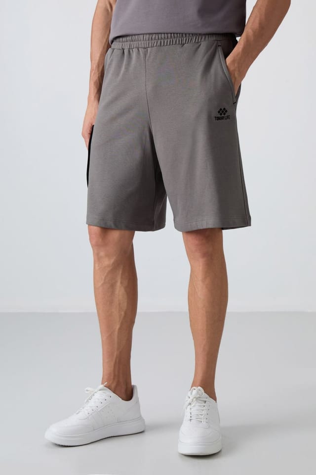 Tommy Life Tommy Life Men's Wide-leg Cargo Shorts in Charcoal - 3