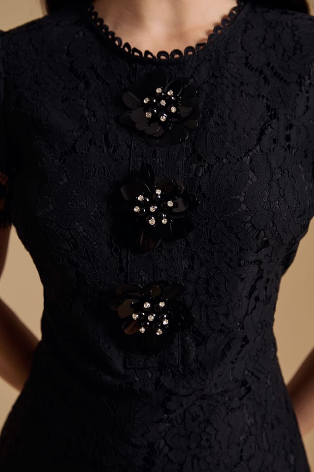 Oasis Oasis Women's Floral Detail Lace Mini Dress in Black - 2