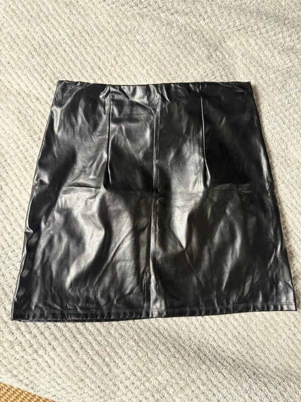 ASOS Woman’s Tall leather look mini skirt