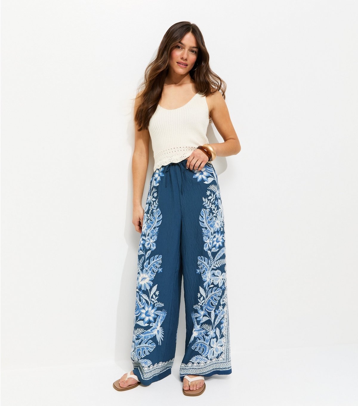 New Look Women's Petite Blue Botanic Print Wide Leg Trousers New Look - 3