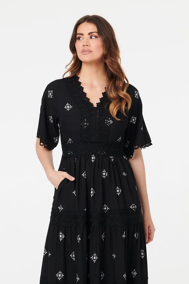 Izabel London Izabel London Women's Border Print 1/2 Sleeve Maxi Dress in Black - 2
