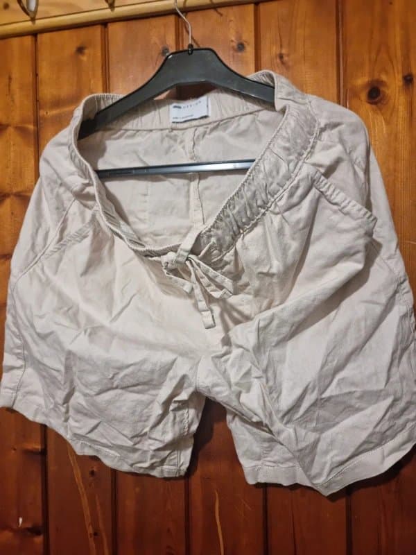 ASOS Design Short pants