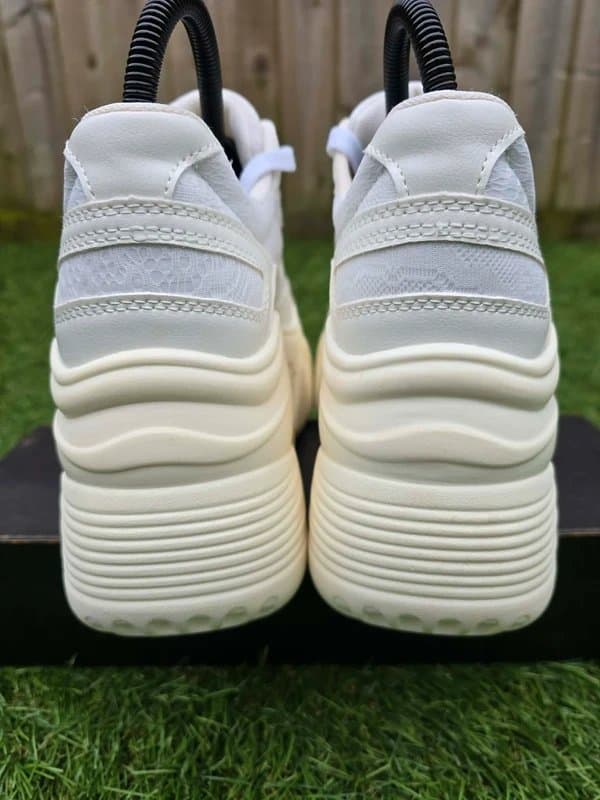 Bershka Bershka white / cream XL platform women’s trainers