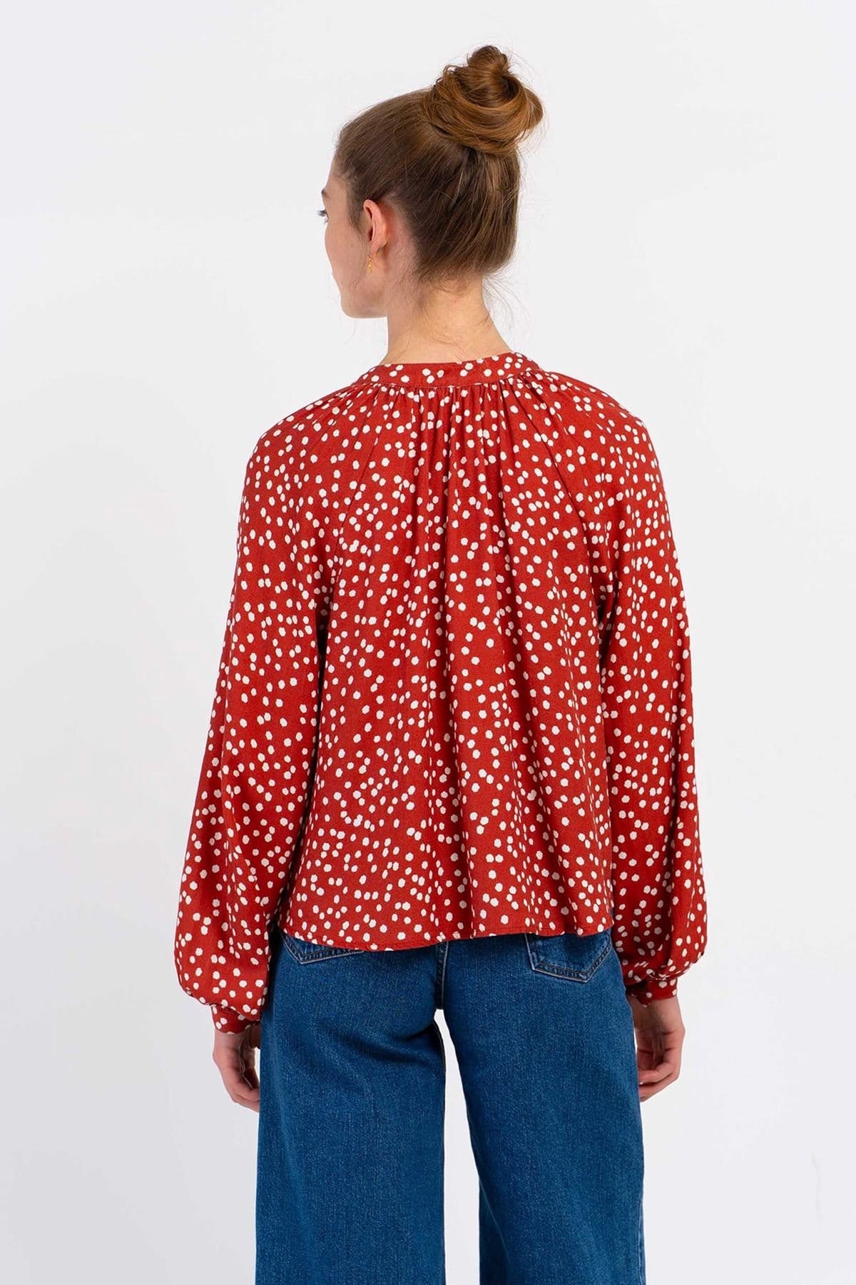 Kettlewell Kettlewell Women's Delilah V-Neck Blouse in Red - 4