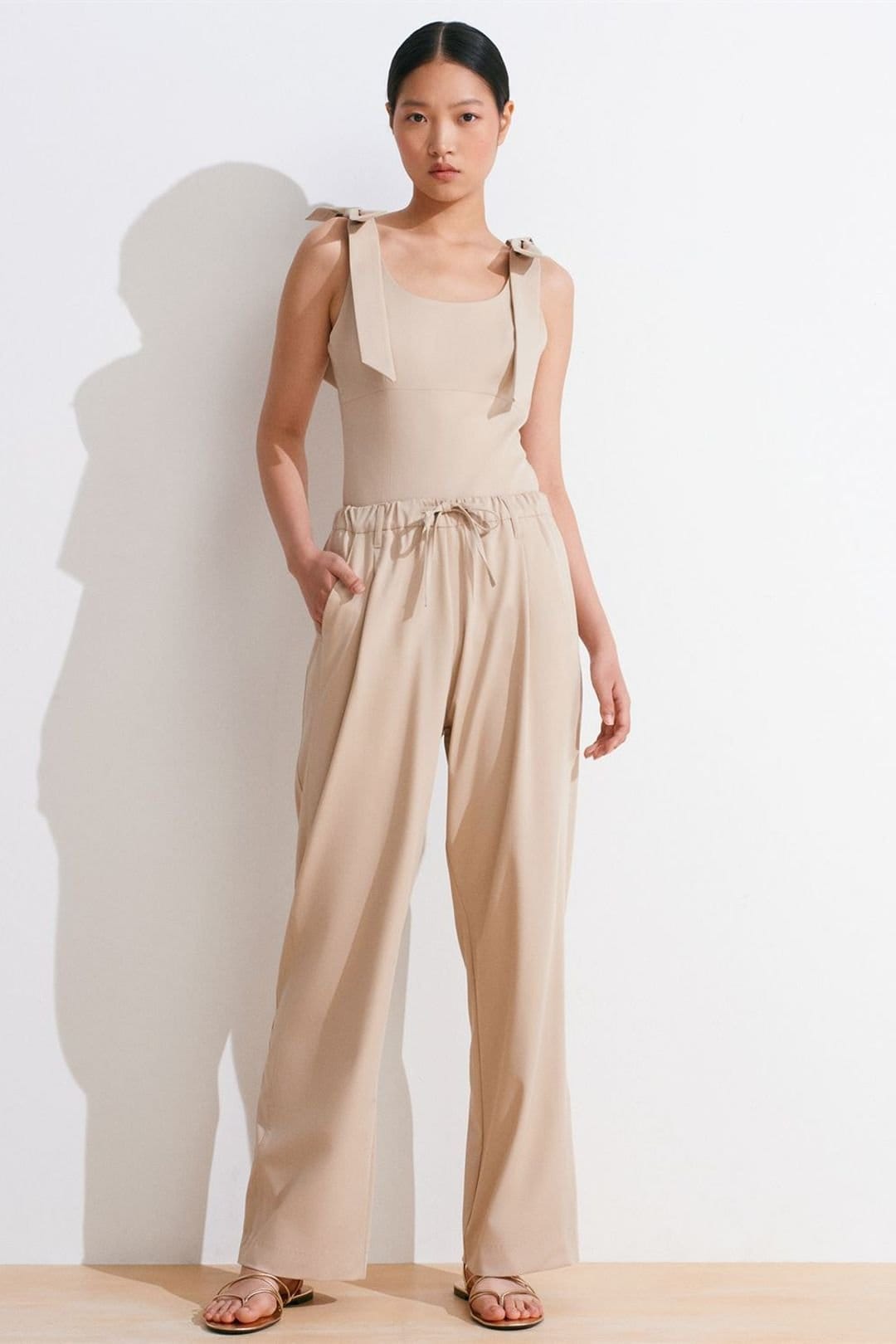 beige