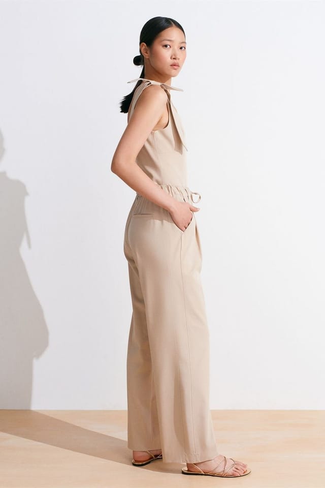 Dilvin Dilvin Women's Wide-Leg Crepe Trousers in Beige - 2