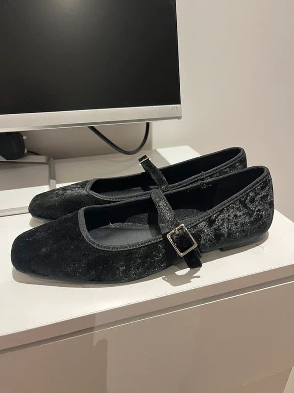 ASOS Design Asos Design Velvet Ballerinas