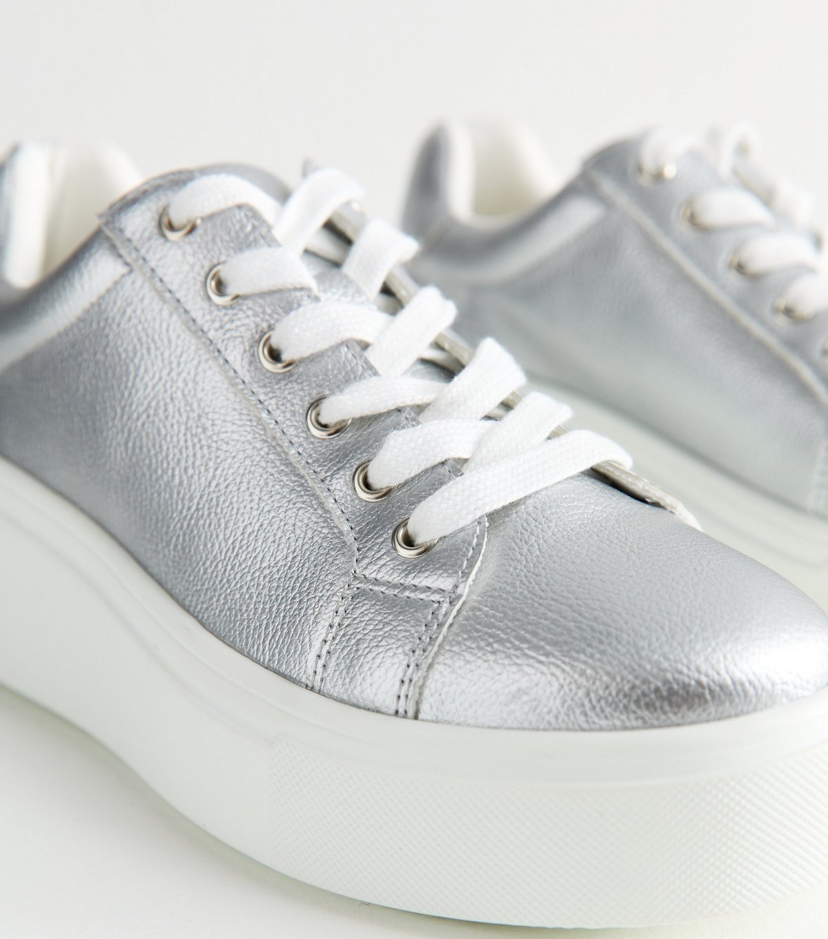 New Look Women's Silver Faux Leather Wedge Trainers New Look - 3