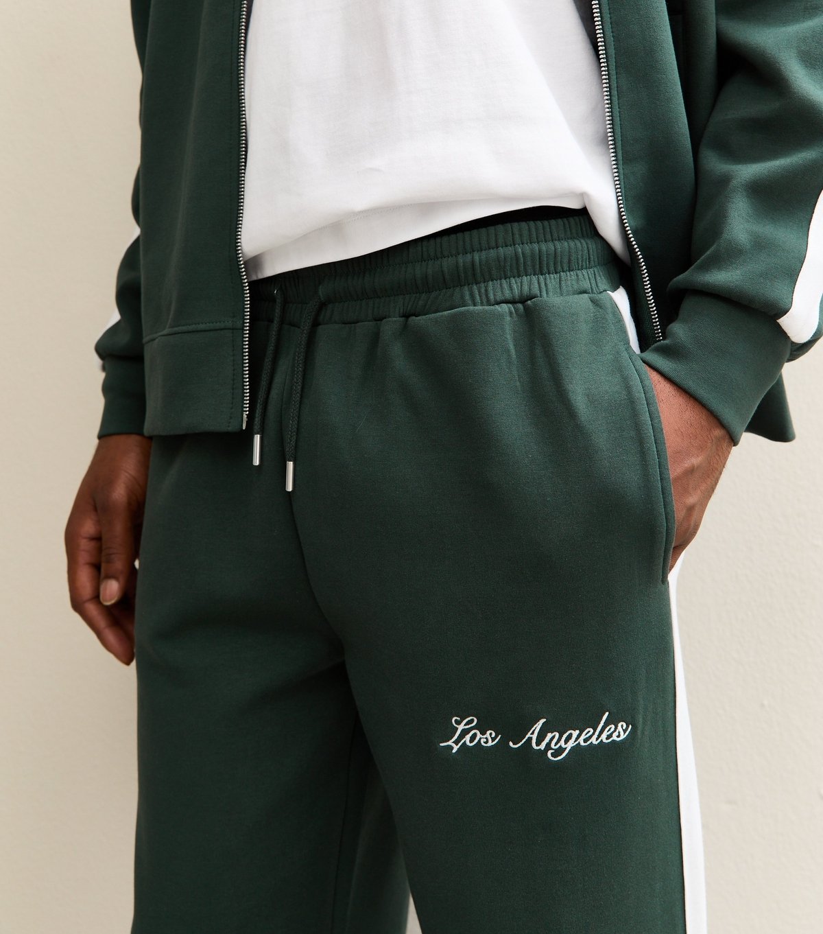 New Look Men's Dark Green Leg Side Stripe Jogger Trousers New Look - 2