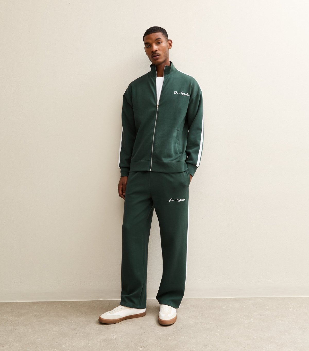 New Look Men's Dark Green Leg Side Stripe Jogger Trousers New Look - 3