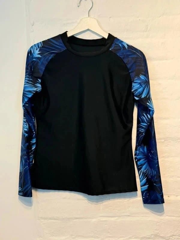 no brand Abstract Print Bikini Set BNWOT Size L Blue Black Padded Top Swim Shorts