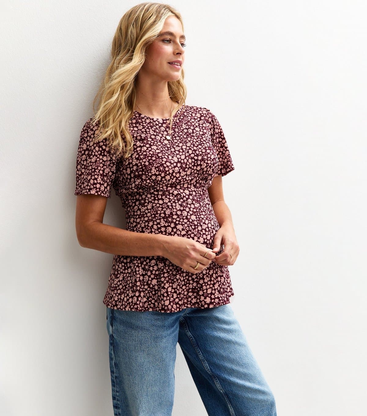 New Look Women's Maternity Red Ditsy Print Flared Hem Top New Look