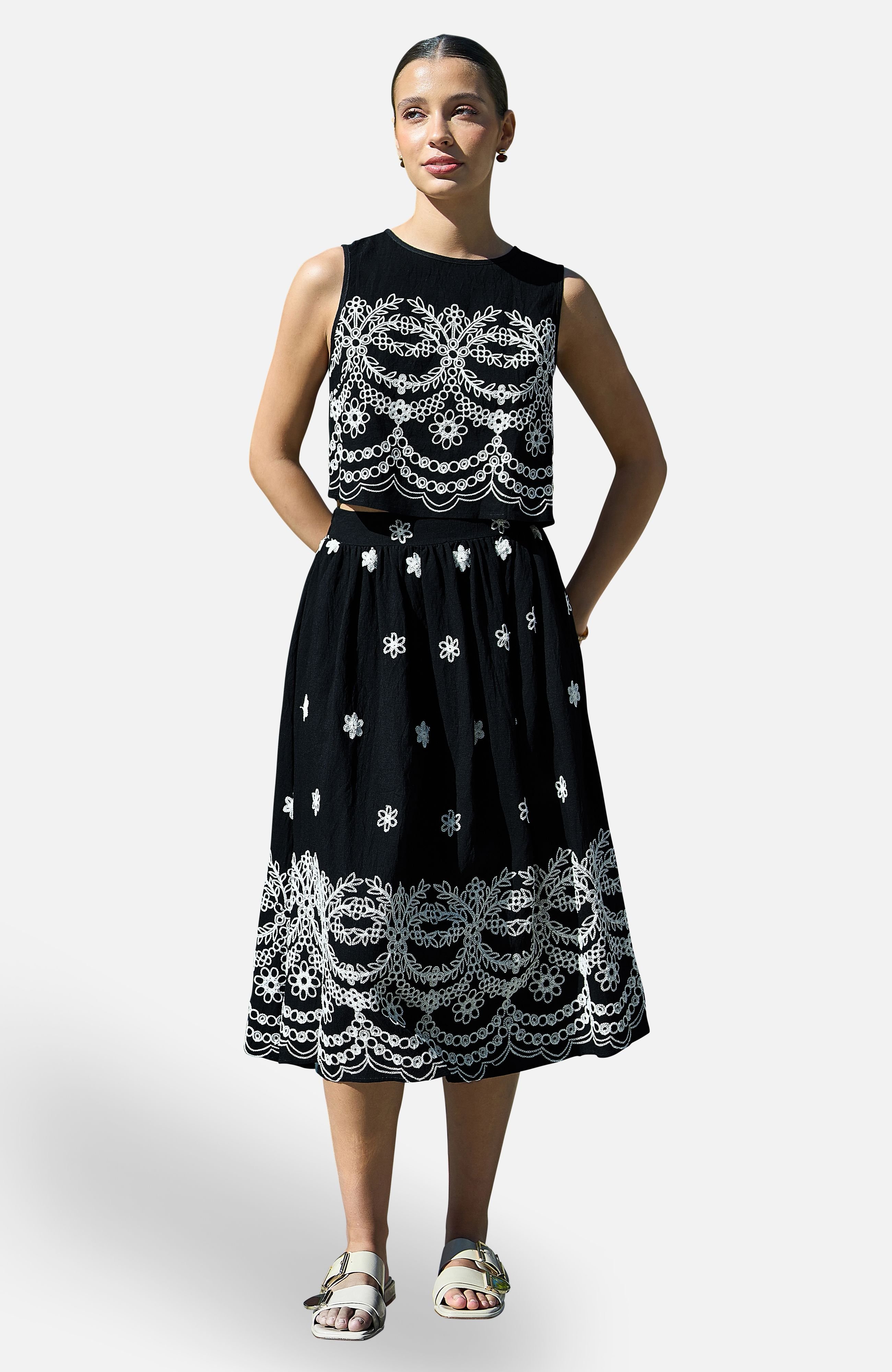 Yumi Yumi Women's Black Embroidered Midi Skirt - 2